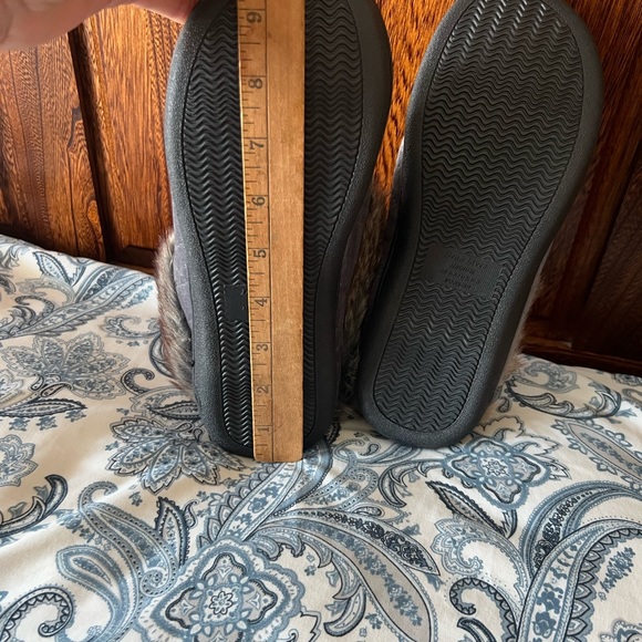 Dena Lives Ultra Soft Comfort Memory Foam Slippers, new with tag, womens 7-8 - Picture 8 of 8